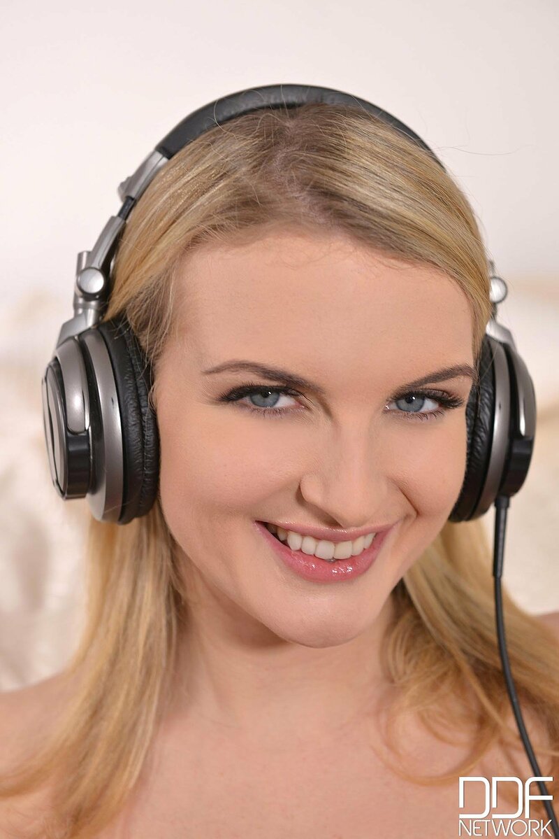 Лидочка, 25 лет, 2 размер груди